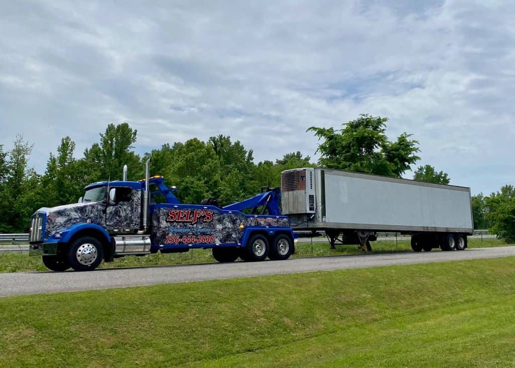 Heavy Duty Towing Company Athens AL | Self's Wrecker Service